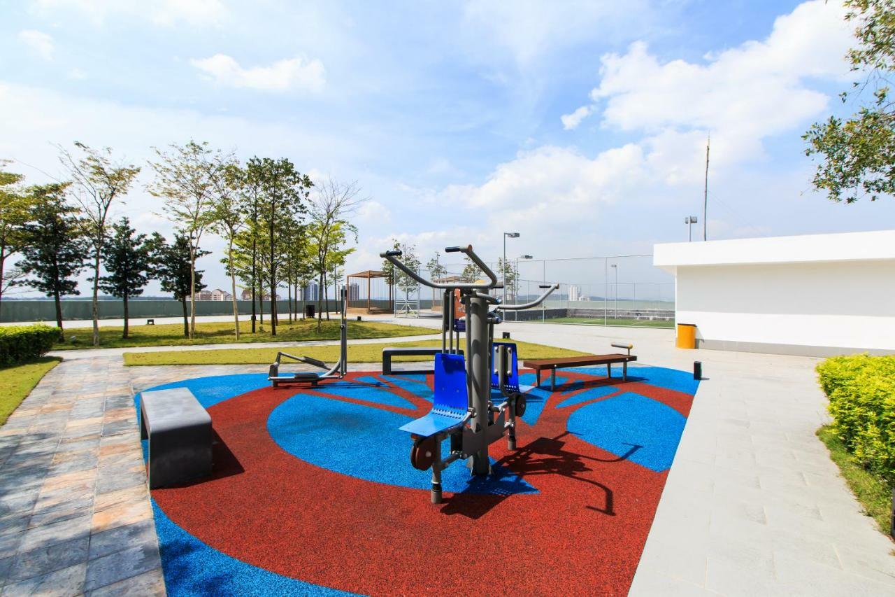 Encorp Strand Residences By Airhost Kota Damansara Eksteriør billede
